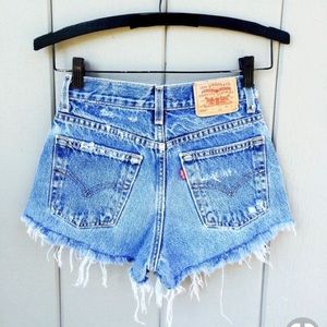LEVIS SHORTS